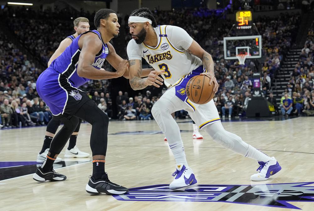 停球技巧往 停球技巧往